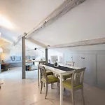 Central Rome Terrace Apartment