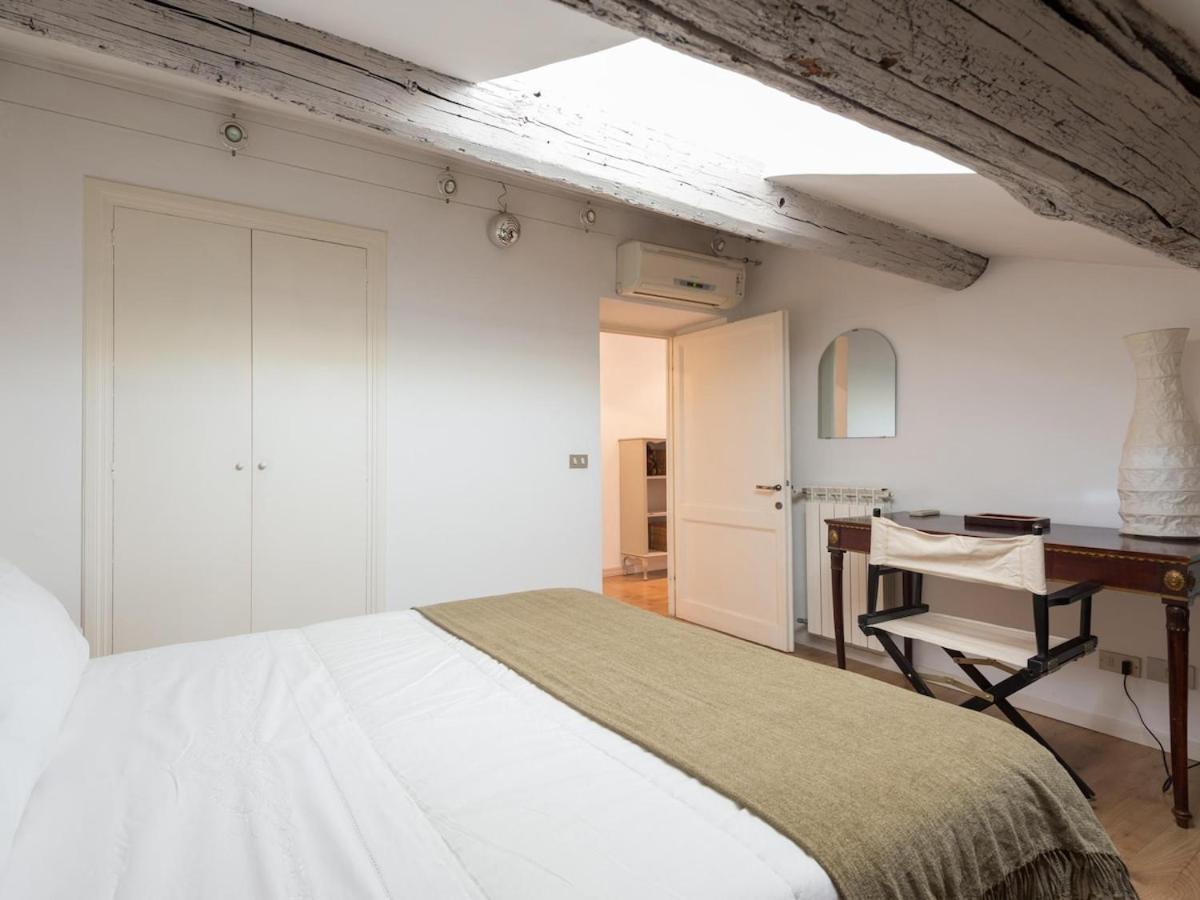 Apartment Terrace Rom